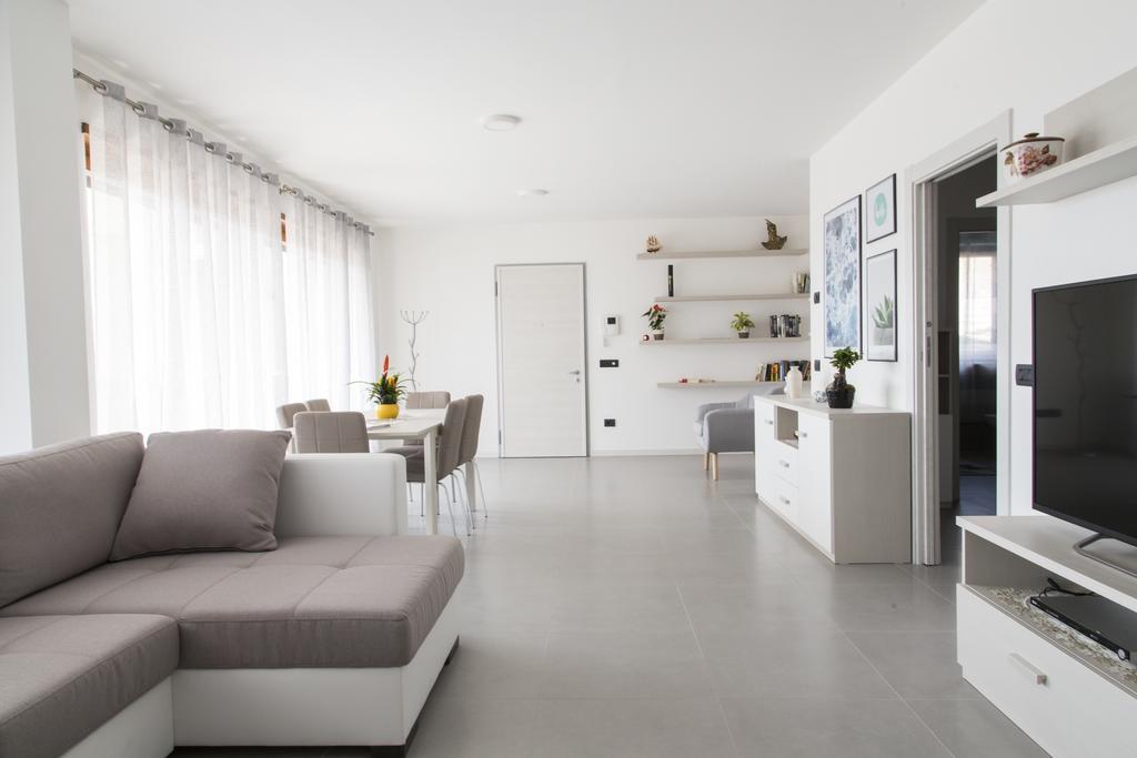 La Terrazza Sul Lago Apartment *